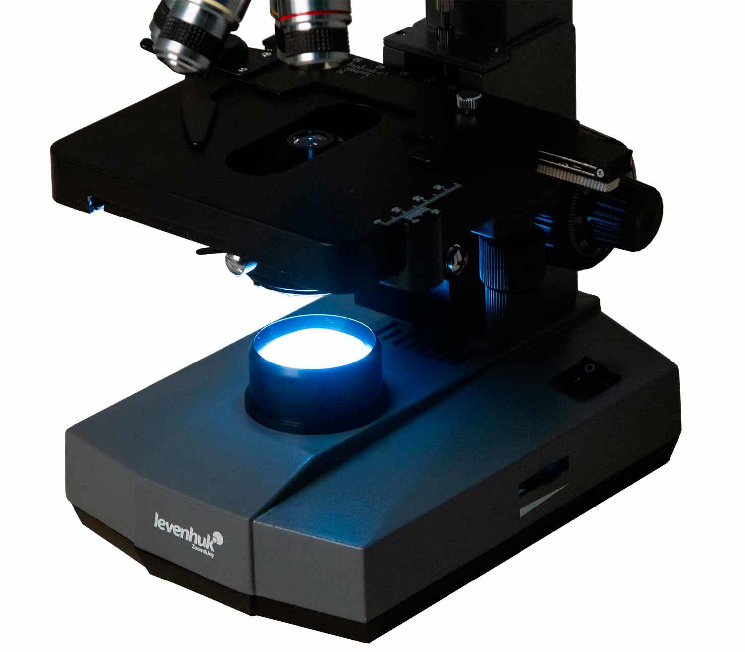 Microscopio Biológico Monocular Levenhuk 320 PLUS luz